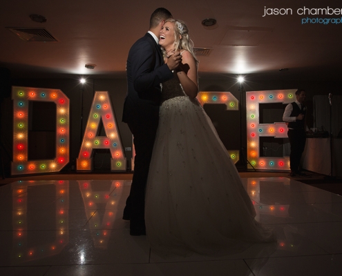 first dance wedding photographs